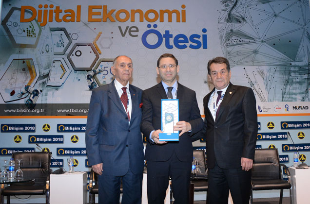 Albert Levi receives &quot;Computer Engineering Science Award&quot;
