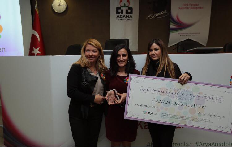 Our graduate Canan Dağdeviren receives Strong Women Award