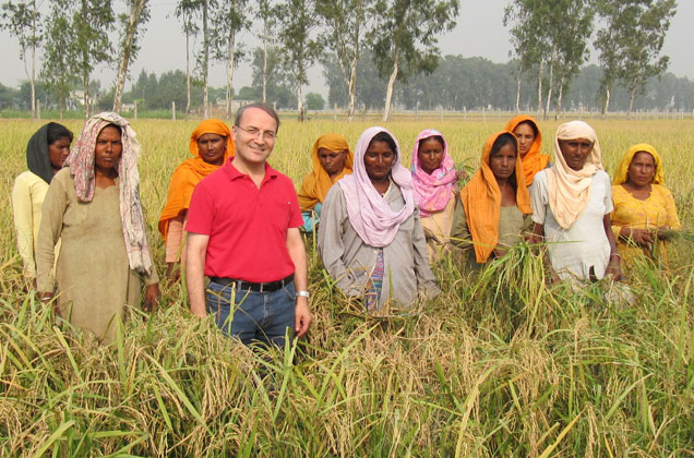 İsmail Çakmak wins The World Academy of Sciences 2016 Prize in Agricultural Sciences