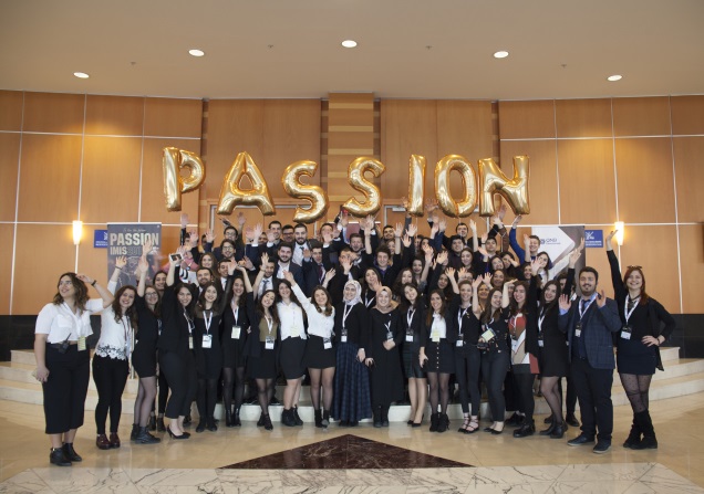 Distinguished individuals from business and the arts met the youth at IMIS’17 PASSION