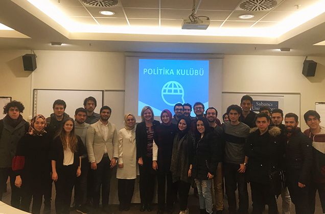 Politics Club hosted U.S. Consul General