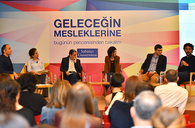 “Geleceğin Mesleklerine Bugünün Penceresinden Bakalım” Paneli