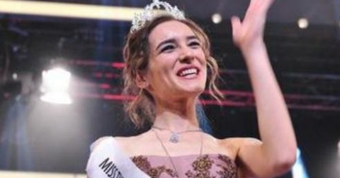 FENS 2011 mezunumuz ve öğrencimiz Miss Turkey'de 3. oldu