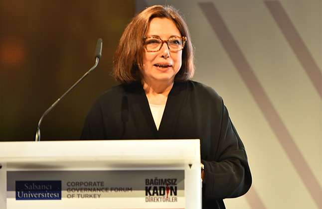 Melsa Ararat, sürdürülebilir gelecek için ekonomi ve iklim yönetimini anlattı