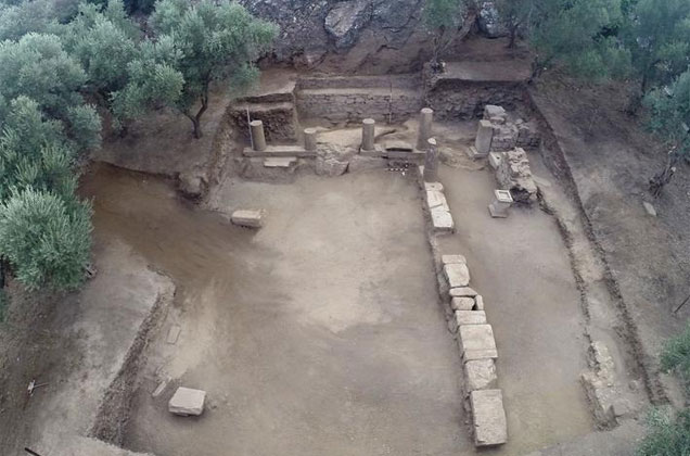 Sabancı Vakfı'ndan Metropolis Kazıları'na Destek