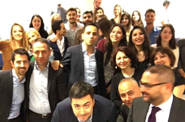 MBA öğrencilerimiz Schneider Electric’in üst düzey yöneticilerini değerlendirdi