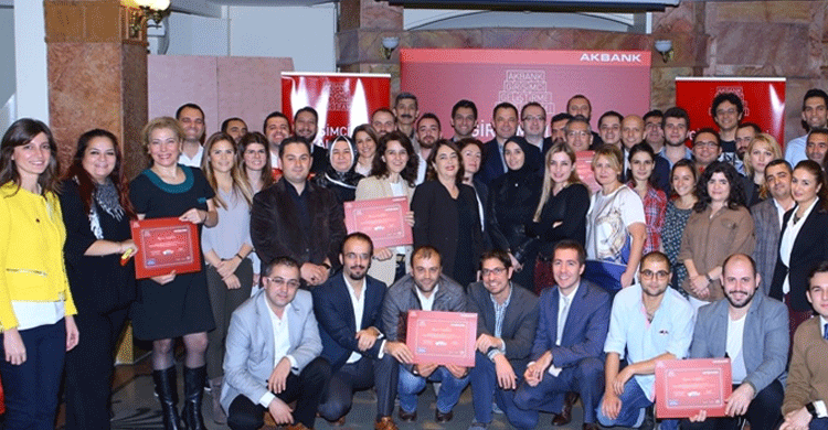 Akbank Girişimci Geliştirme Programı 11. dönem mezunlarını verdi