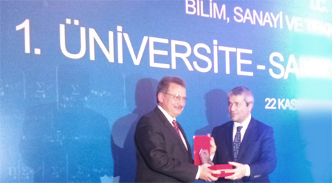 1. Üniversite-Sanayi İşbirliği ödülü