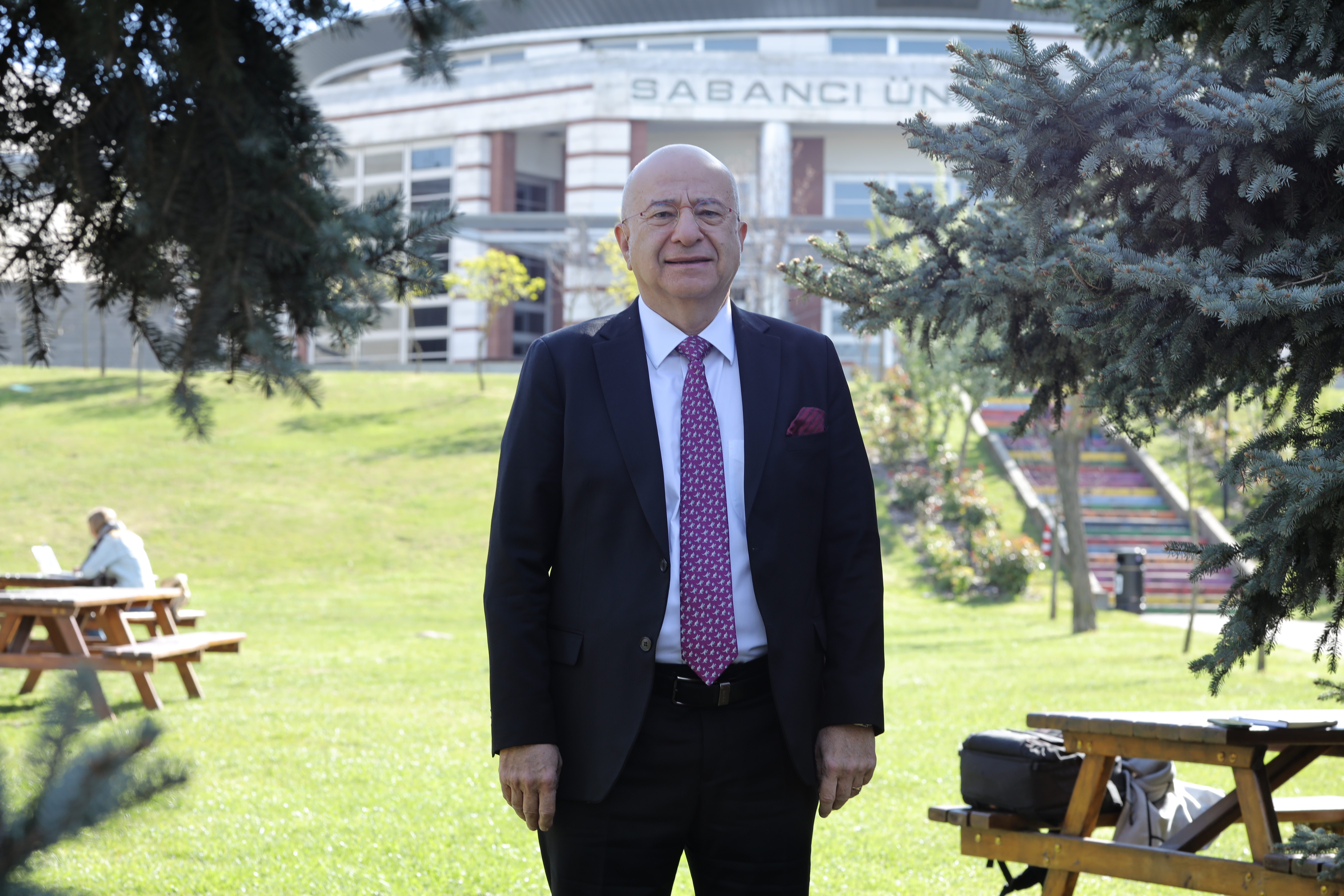 Prof. Dr. Oğuz Babüroğlu ile Sabancı Üniversitesi’nin 25 Yılı Üzerine