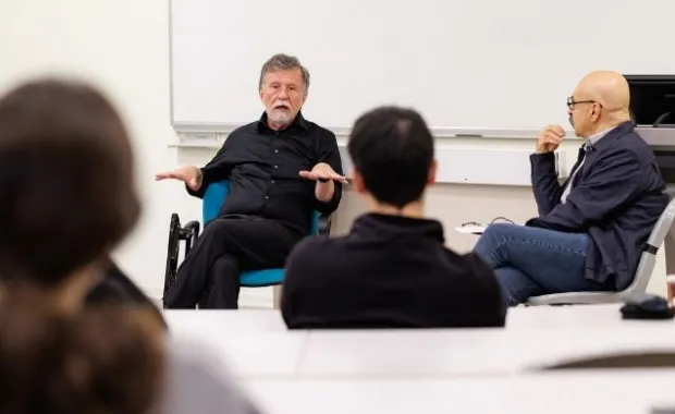 Faruk Eczacıbaşı, Sabancı Üniversitesi’nde Öğrencilerle Buluştu: “Yeni Bir Pusulaya İhtiyacımız Var”