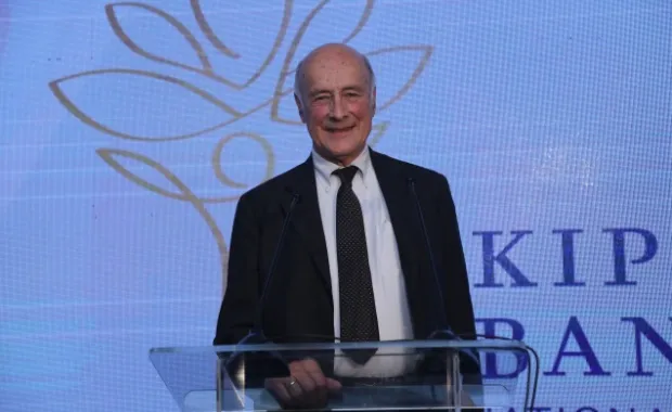 Jüri Özel Ödülü: Joseph S. Nye, Jr.