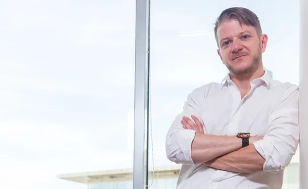 Mezunumuz Melih Özsöz Esquire Business Class'da