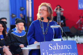 Güler Sabancı's 2015 Commencement Speech Resmi