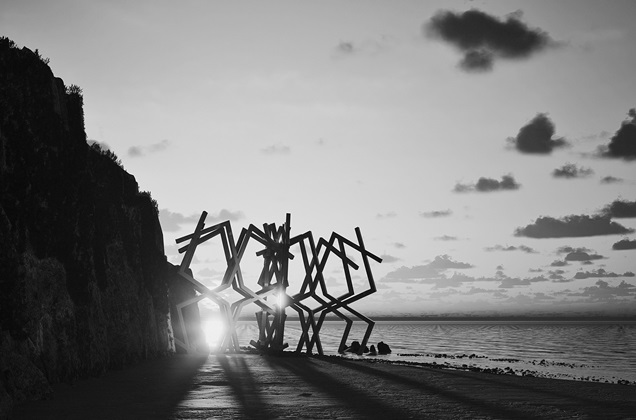 Selçuk Artut's new solo exhibition: Phantom Limbs