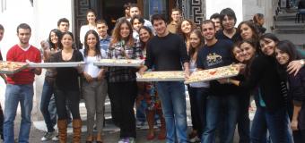Liderlik yapacakları projeleri pizza yaparak seçtiler