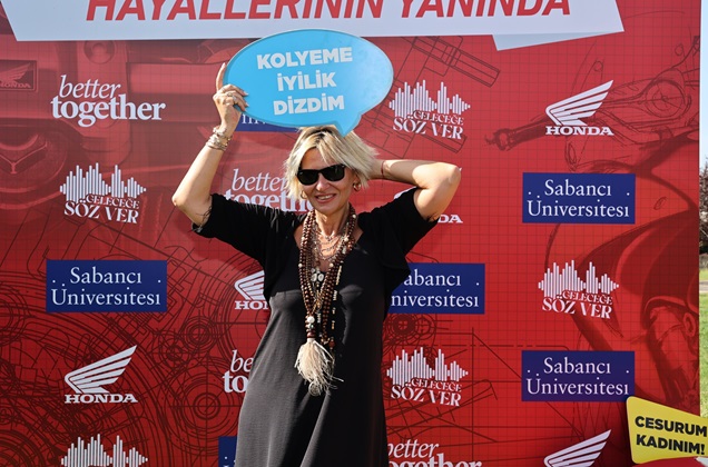 Ayşe Arman “Sakajewa İyilik Kolyeleri” ile Mezunlar Buluşmasındaydı