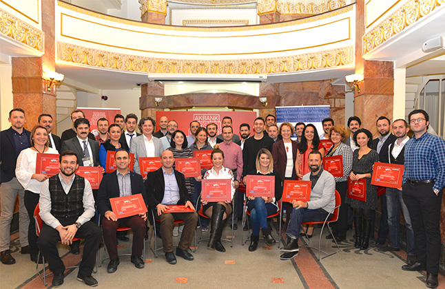 Akbank Girişimci Geliştirme Programı 13. dönem mezunlarını verdi
