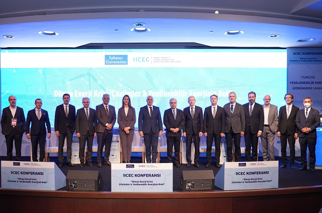 IICEC “Dünya Enerji Krizi: Çözümler &amp; Yenilenebilir Enerjinin Rolü” konferansı gerçekleşti
