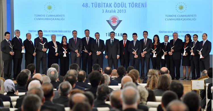 2013 TÜBİTAK Bilim Ödülleri Sahiplerini Buldu