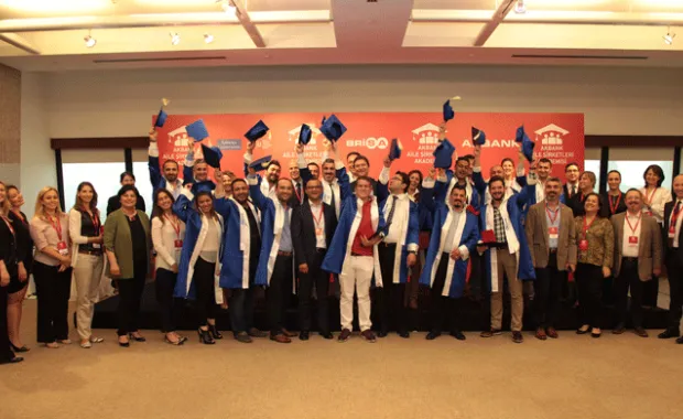 Akbank continues to support family companies