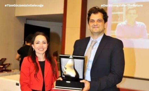 Our Faculty Member, Ali Koşar receives the Mustafa Parlar Foundation Science Award