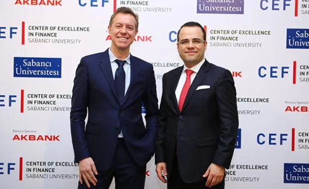 International finance and foreign currency markets expert Prof. Geert Bekaert gave a lecture for CEF