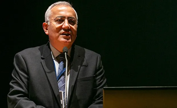Nebi Sümer receives Çiğdem Kağıtçıbaşı Lifelong Achievement Award