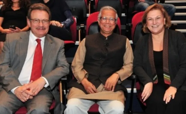 Nobel Barış Ödülü sahibi Prof. Muhammad Yunus Sabancı Üniversitesi’nde Sosyal Girişimciliğin önemini anlattı