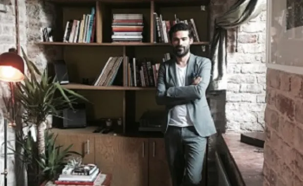 İstanbul’un Erkek Bedenine Formlanmış Hali: Tuna YILMAZ