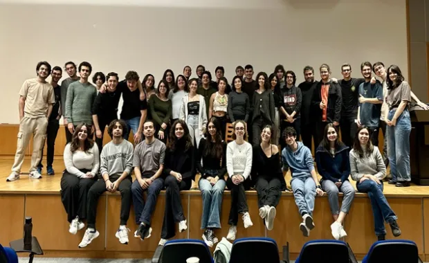 SU Tiyatro Kulübü'ne Hibe