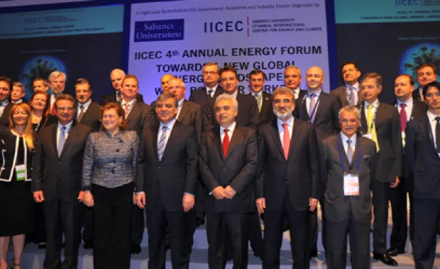 Dünya enerji devleri birarada