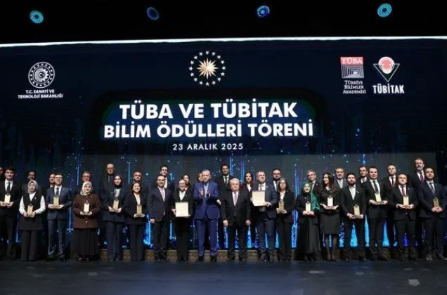 Sabancı Üniversitesi Akademisyenlerine TÜBA-GEBİP Ödülleri Cumhurbaşkanı Tarafından Takdim Edildi