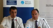 Cem Özdemir: Yenilenebilir enerji demokrasinin bir gereğidir.