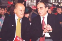 ya, bu gençlerle beraber olmak ne güzel, sen çok şanslısın