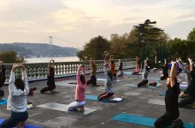 Yogaseverler her çarşamba SSM'de buluşuyor