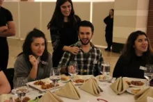 Açlık Şöleni