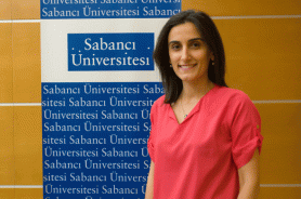 SU graduate Canan Dağdeviren is the first scientist from Turkey to be selected Junior Fellow of Harvard Resmi
