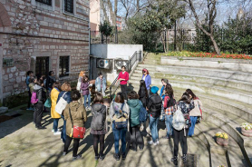 Cins Adımlar Balat’ta yürüdü Resmi