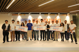 MDBF öğrencilerimiz Hackathon'da birinci oldu Resmi